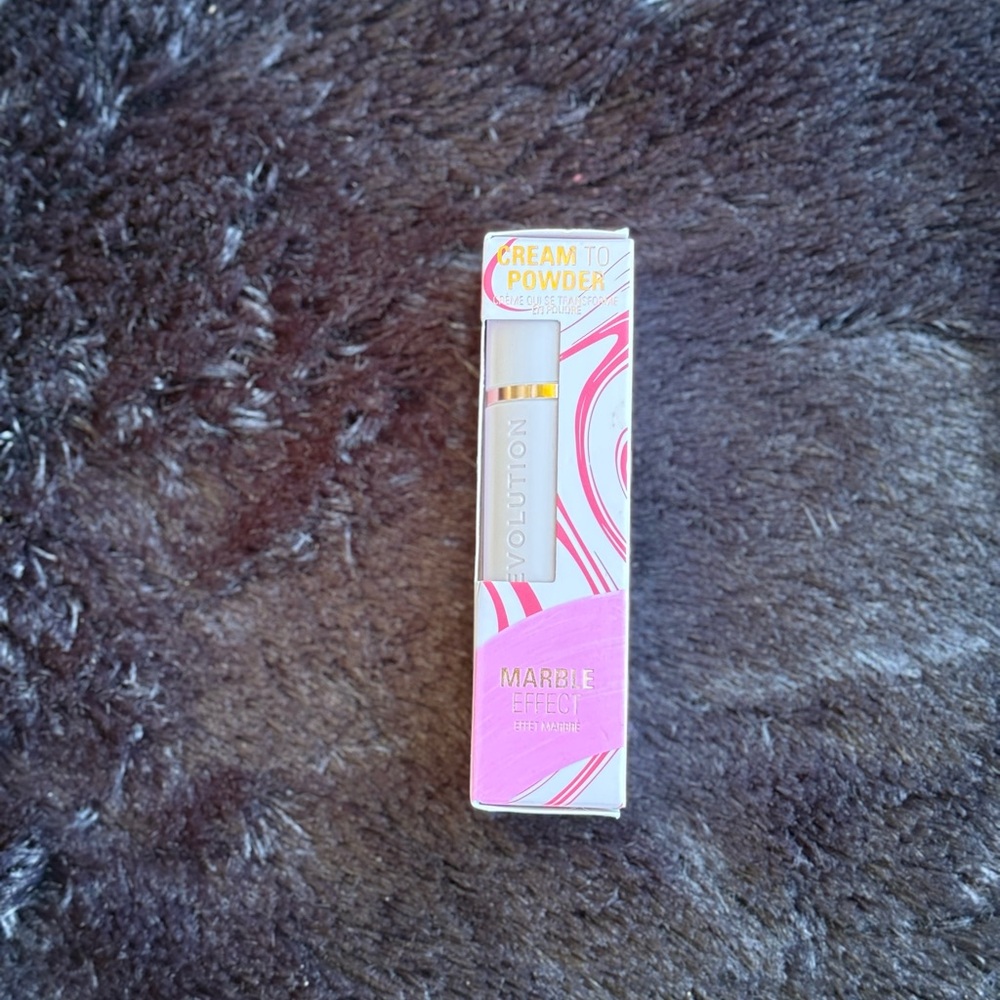 Revolution Marble Effect Highlighter
